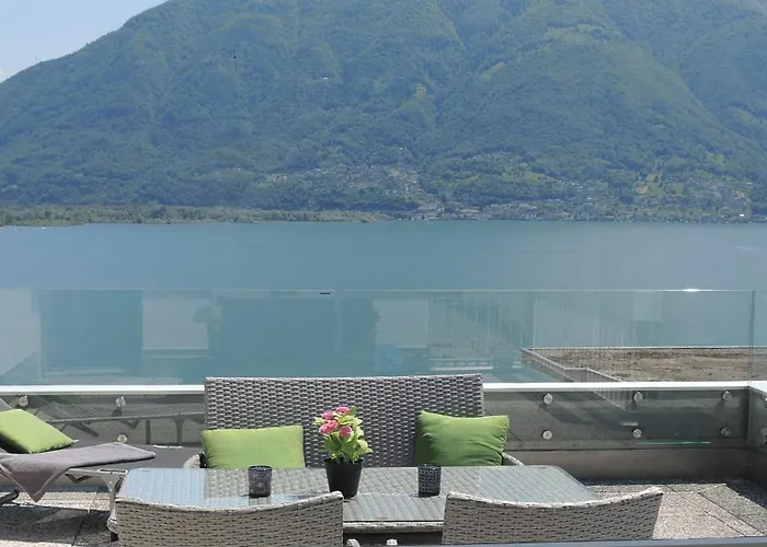 아파트 Attico Luciana By Fewotessin